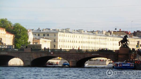 Аничков мост