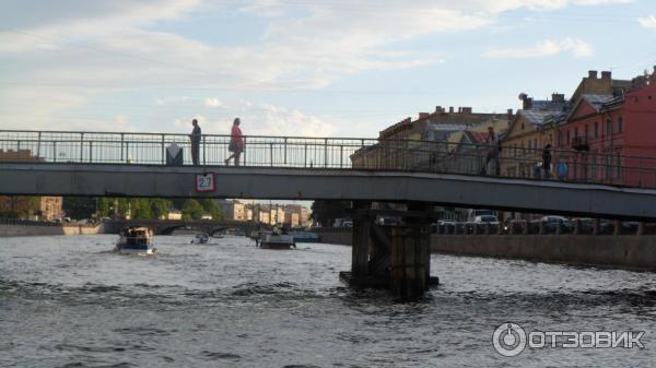 Водная экскурсия по рекам и каналам Санкт-Петербурга (Россия) фото