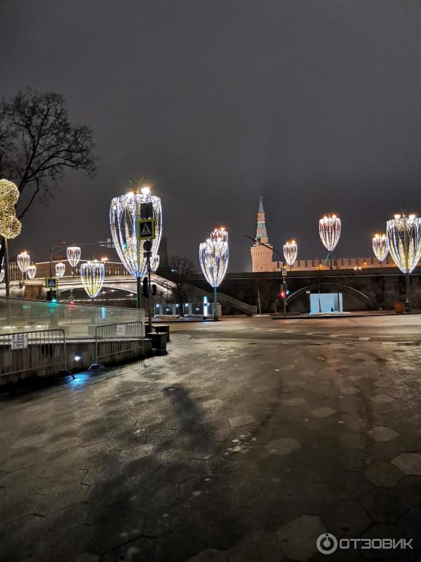 Подземная парковка парка Зарядье (Москва) фото