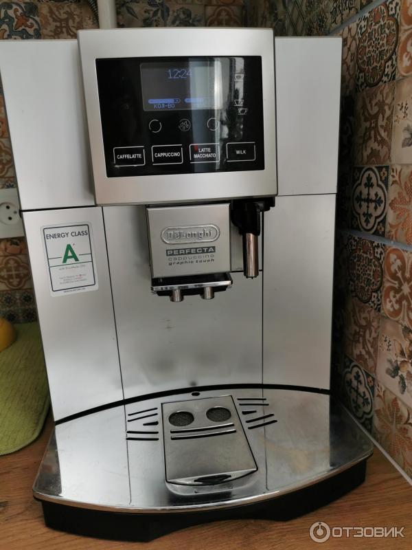 Кофеварка DeLonghi Perfecta ESAM 5600 фото