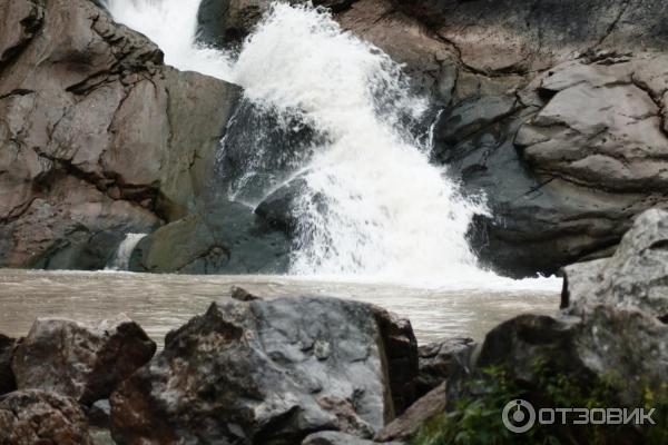 Хучнинский водопад (Россия, Дагестан) фото