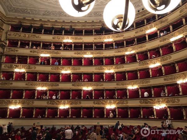 Оперный театр La Scala (Италия. Милан) фото