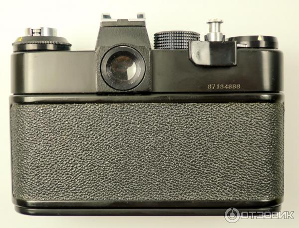 Пленочный зеркальный фотоаппарат Зенит-11