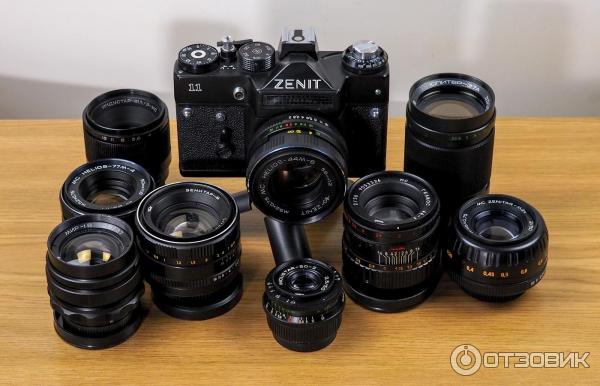 Пленочный зеркальный фотоаппарат Зенит-11