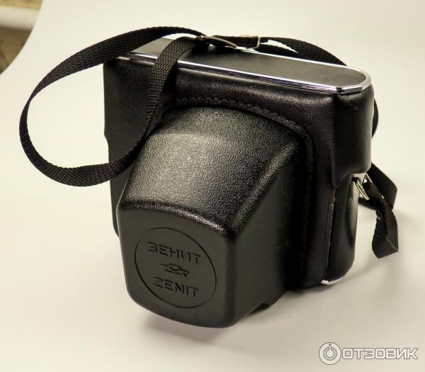 Пленочный зеркальный фотоаппарат Зенит-11