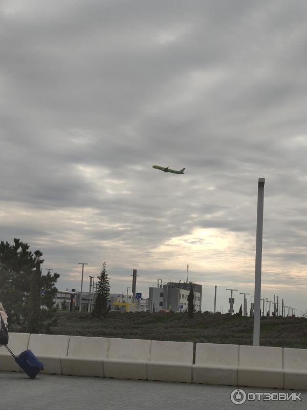 Международный аэропорт Симферополь (Крым) фото