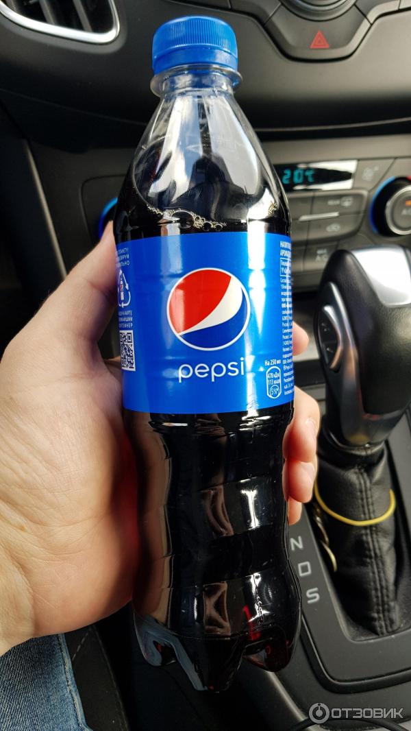 Газированный напиток Pepsi cola фото