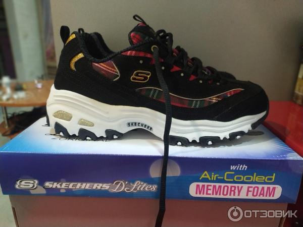 Кроссовки женские Skechers