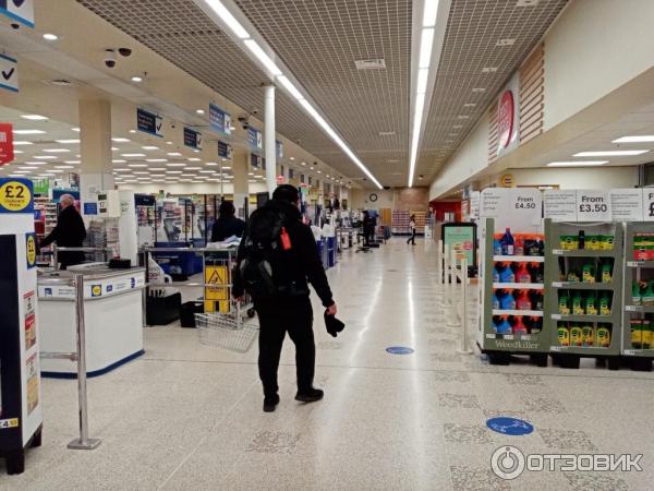 Сеть супермаркетов Tesco (Великобритания) фото