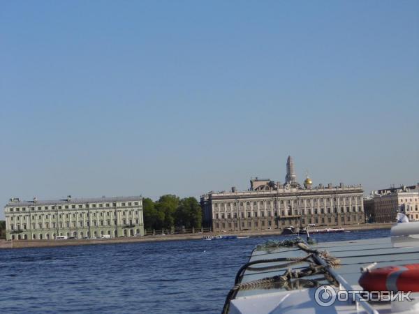 Экскурсия по рекам и каналам Невы (Россия, Санкт-Петербург) фото