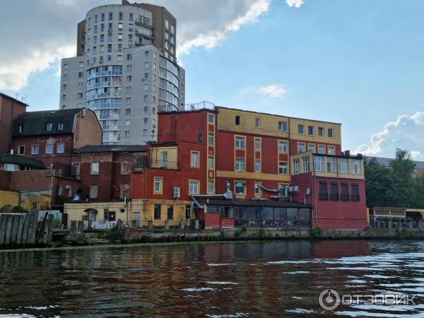 Водная экскурсия по реке Преголь (Россия, Калининград) фото