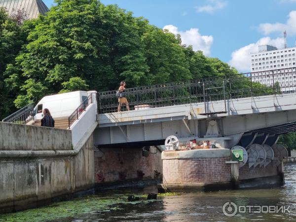 Водная экскурсия по реке Преголь (Россия, Калининград) фото