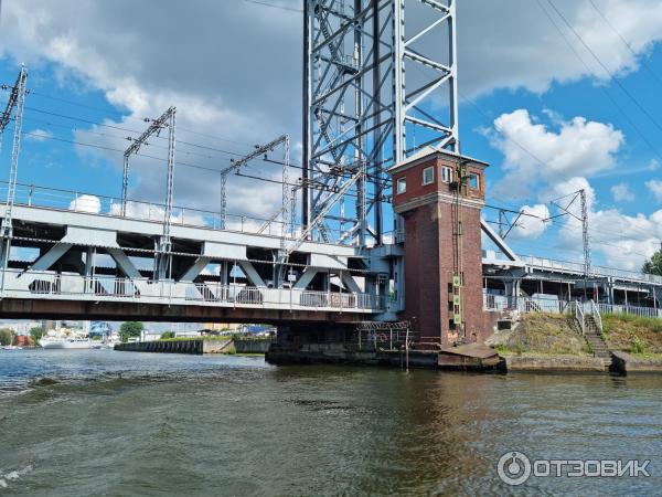 Водная экскурсия по реке Преголь (Россия, Калининград) фото