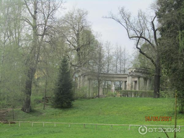 Павильон Холодная ванна в Павловском парке (Россия, Санкт-Петербург) фото