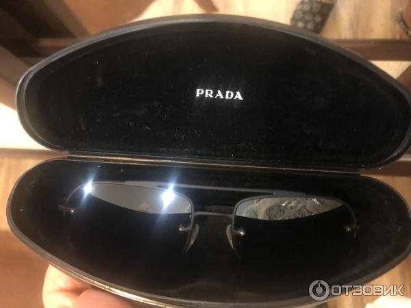 Солнцезащитные очки PRADA фото