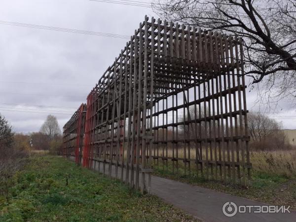 Парк в пойме реки Городни (Россия, Москва) фото