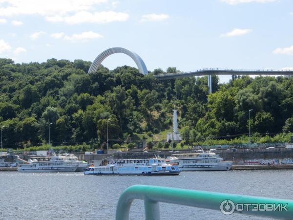 Водная прогулка по Днепру (Украина, Киев) фото