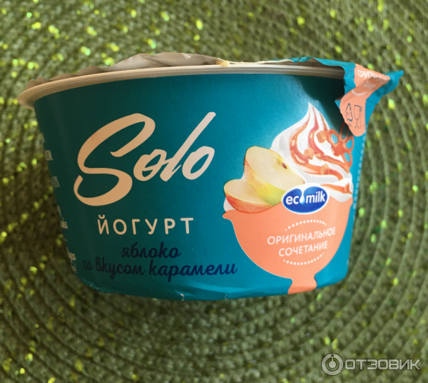 Йогурт Solo яблоко со вкусом карамели Ecomilk