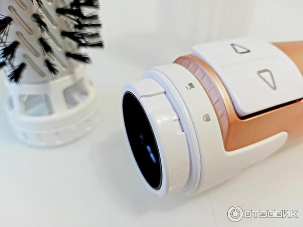 Фен-щетка Rowenta Brush Activ Compact CF9520F0 фото