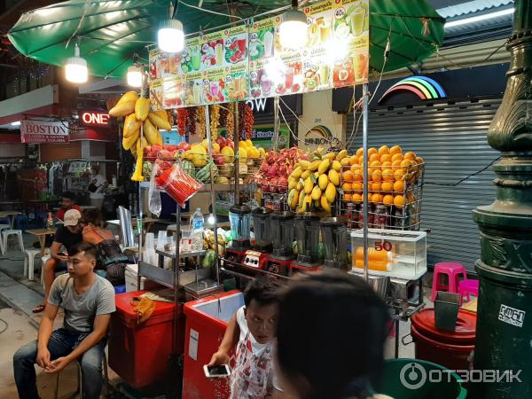 Улица Каосан Роад (Khaosan Road) (Тайланд, Бангкок) фото