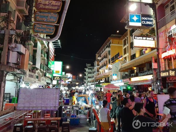 Улица Каосан Роад (Khaosan Road) (Тайланд, Бангкок) фото