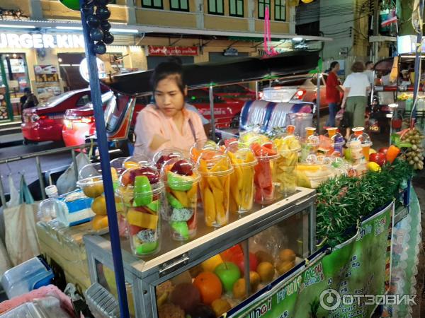 Улица Каосан Роад (Khaosan Road) (Тайланд, Бангкок) фото