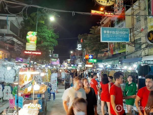 Улица Каосан Роад (Khaosan Road) (Тайланд, Бангкок) фото