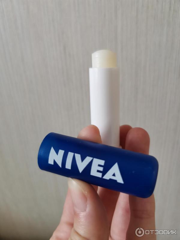 Бальзамы для губ Nivea фото