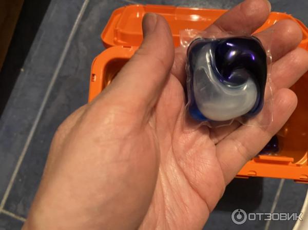 Капсулы для стирки Tide Pods фото