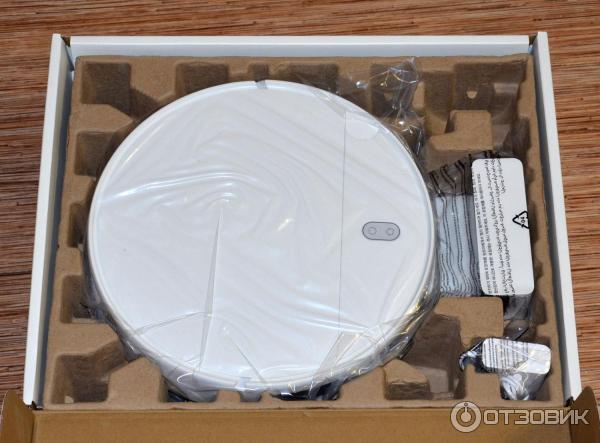 Робот-пылесос Xiaomi Mi Robot Vacuum Mop Essential MJSTG1 фото