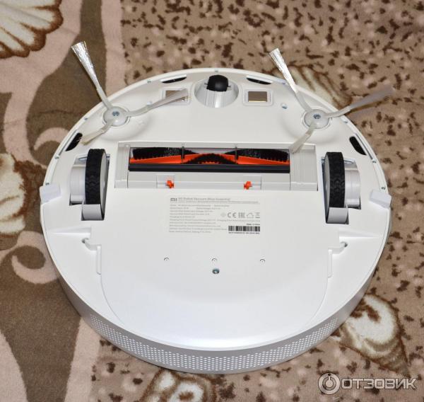 Робот-пылесос Xiaomi Mi Robot Vacuum Mop Essential MJSTG1 фото