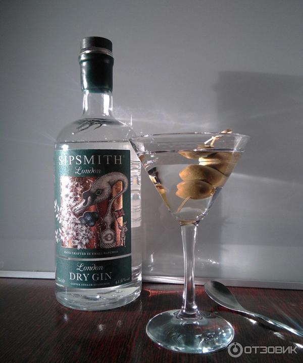 Джинны отзывы. Sipsmith Джин. Джинчик алкоголь. Джин Покупалко. Пырылка и джинчик.