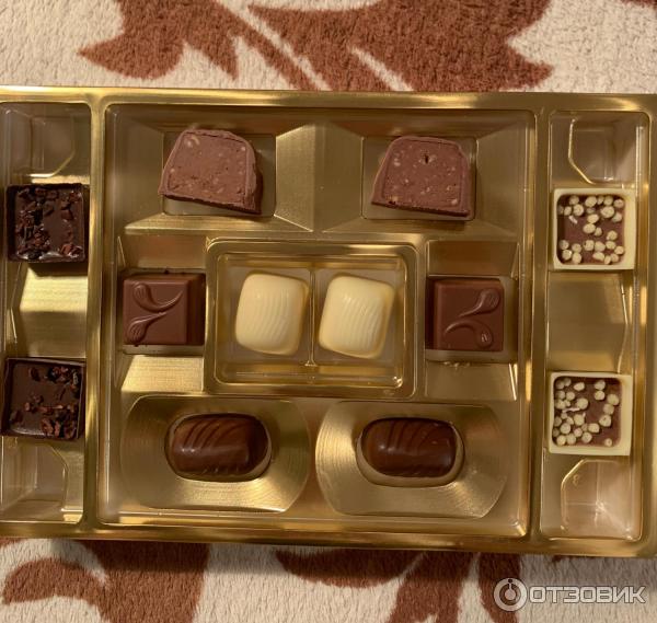 Набор конфет Ferrero Golden Gallery Signature