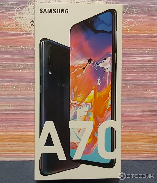 Смартфон Samsung Galaxy A70 фото