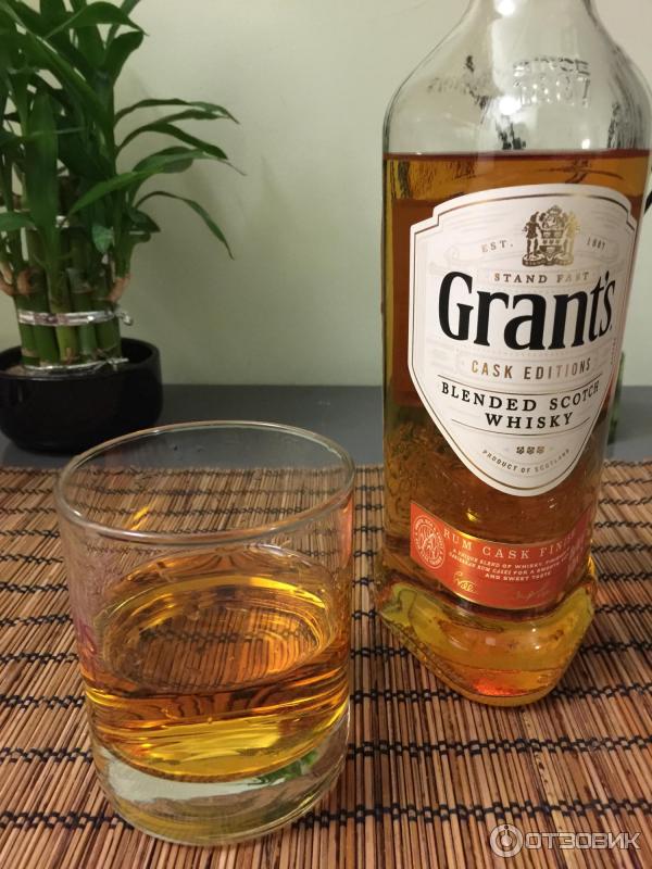 Grants cask finish. Виски Grants. Grant's rum Cask finish. Виски Грантс с игральными картами.