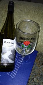 Вино белое полусухое Riesling Rheinhessen Feinherb фото