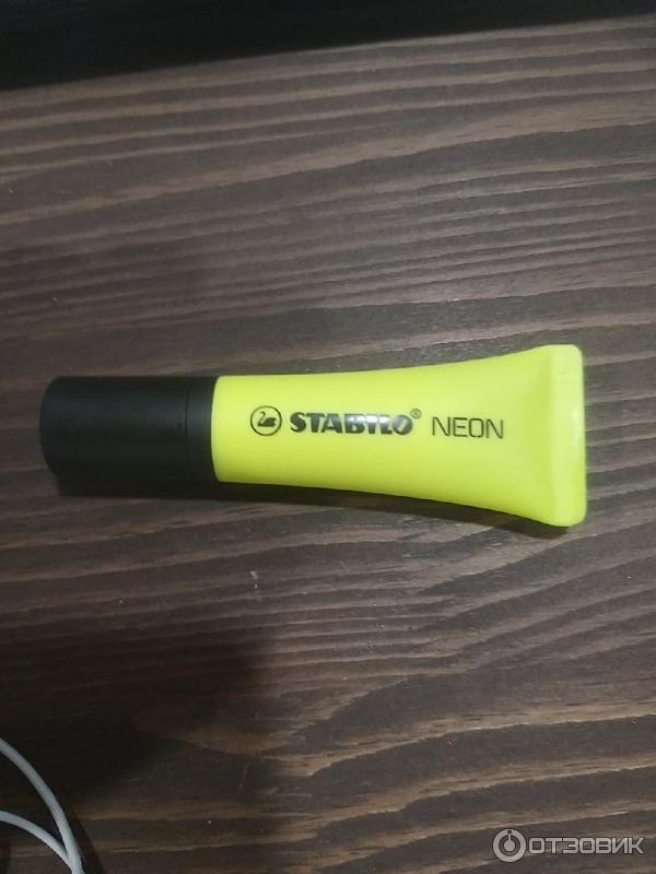 Текстовыделитель Stabilo neon фото