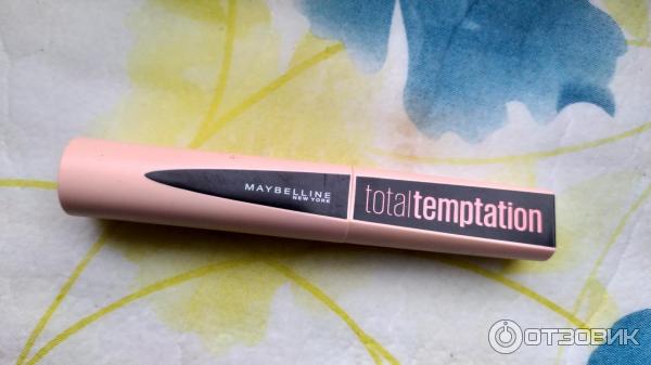 Тушь для ресниц Maybelline Total Temptation фото