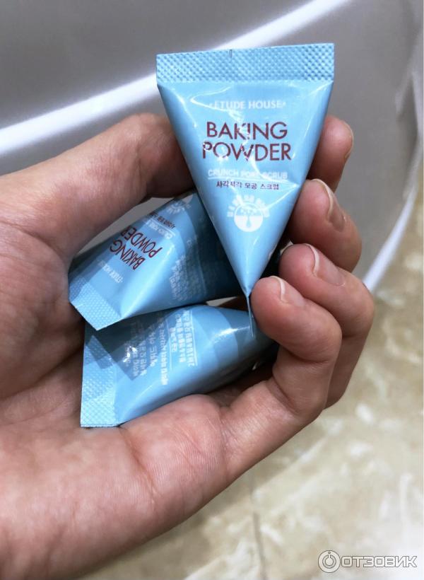 Скраб для лица Etude House с содой в пирамидках Baking Powder Crunch Pore Scrub