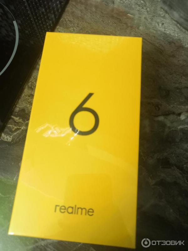 Мобильный телефон Realme 6 фото