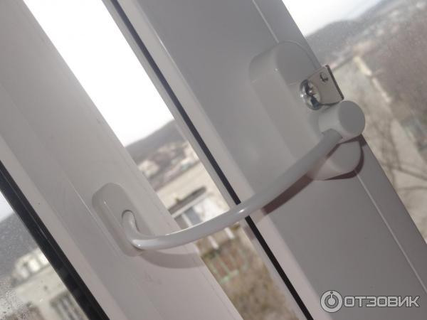 Замок оконный с тросиком для детской безопасности ФурнитураОк фото