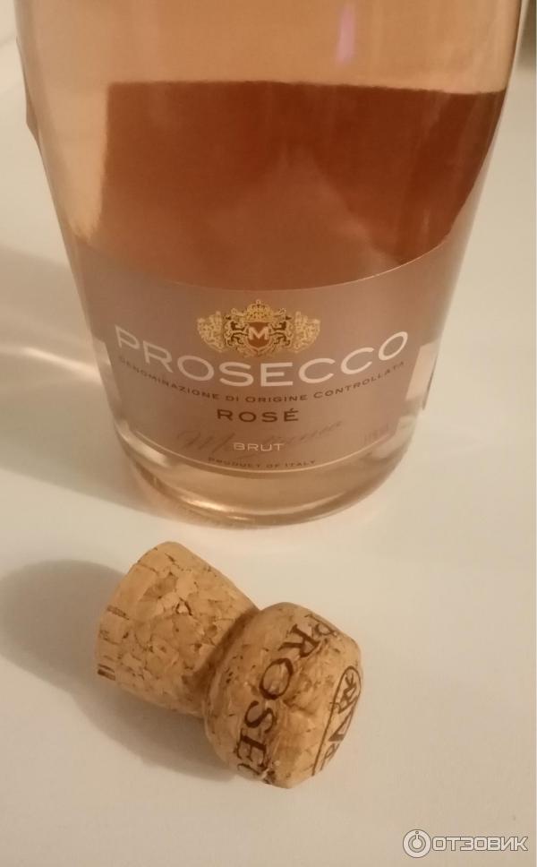 Игристое вино мартиамо. Игристое вино Просекко Роуз. Prosecco шампанское Rose Brut. Игристое вино Prosecco Rose Martiamo Brut, Италия. Вино Просекко Розе 0.75 Мартиамо.