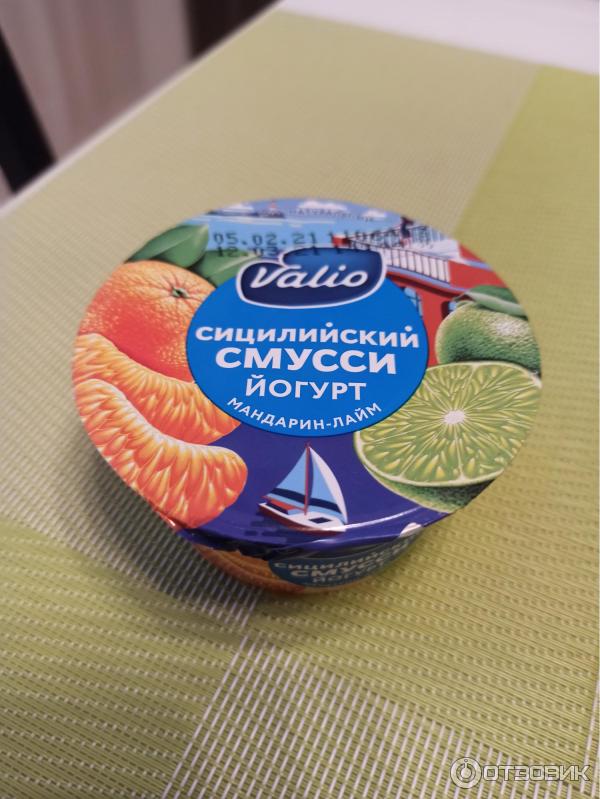 Йогурт Valio clean label сицилийский смусси с мандарином и лаймом фото