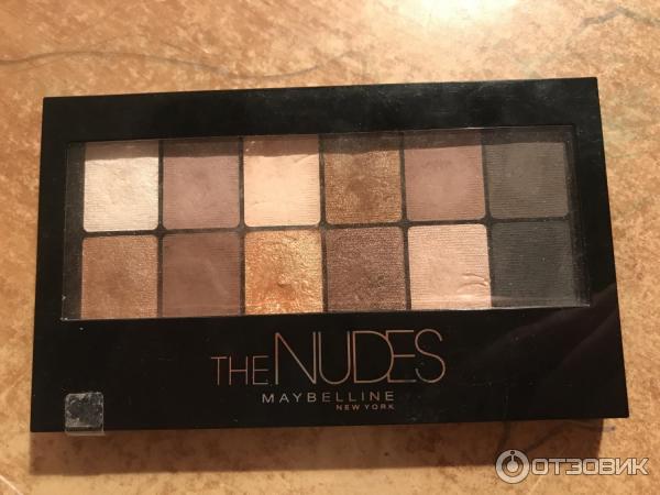 Палетка теней Maybelline The Nudes eyeshadow palette фото