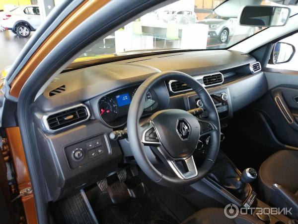 Автомобиль Renault Duster II (2021) фото