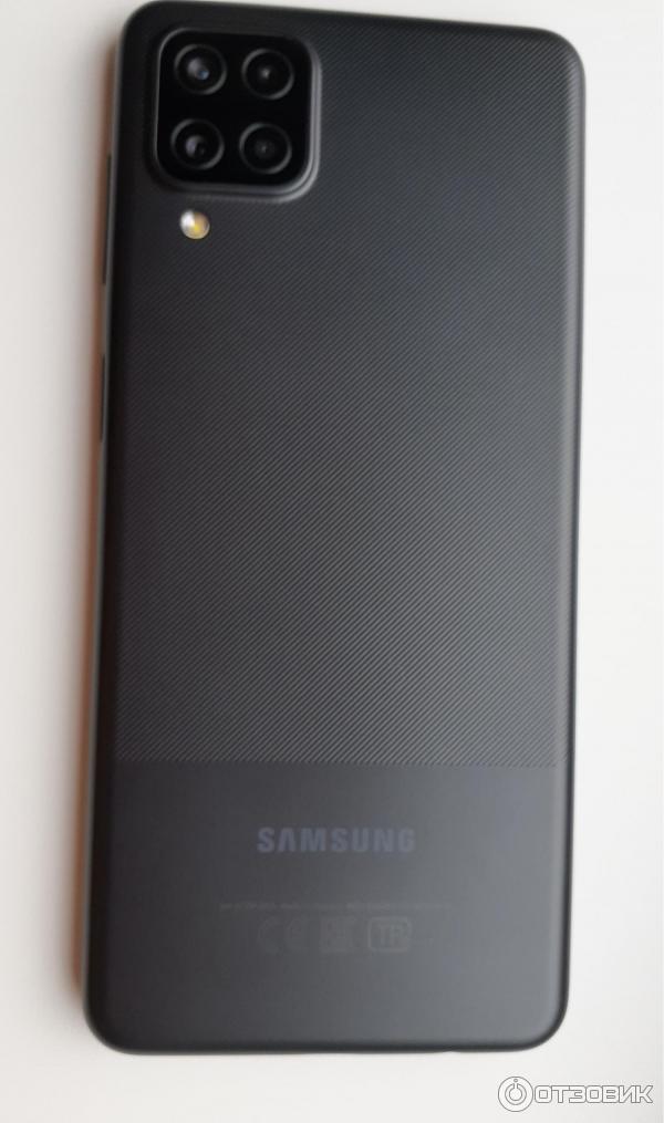 Смартфон Samsung Galaxy A12 фото