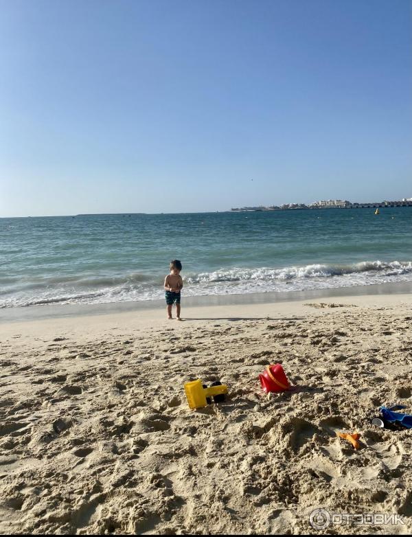 Пляж Dubai Marina beach (ОАЭ, Дубай) фото