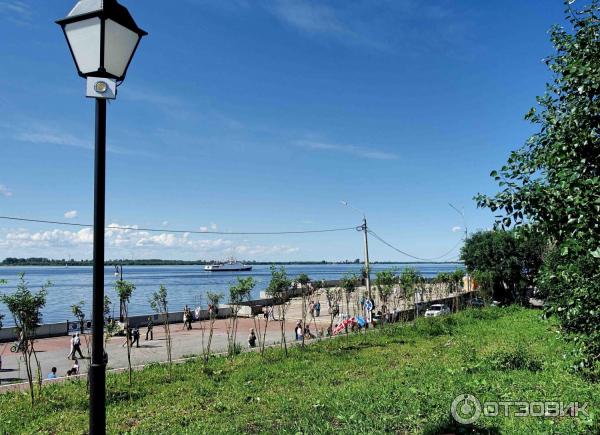 Петровский сквер в Архангельске