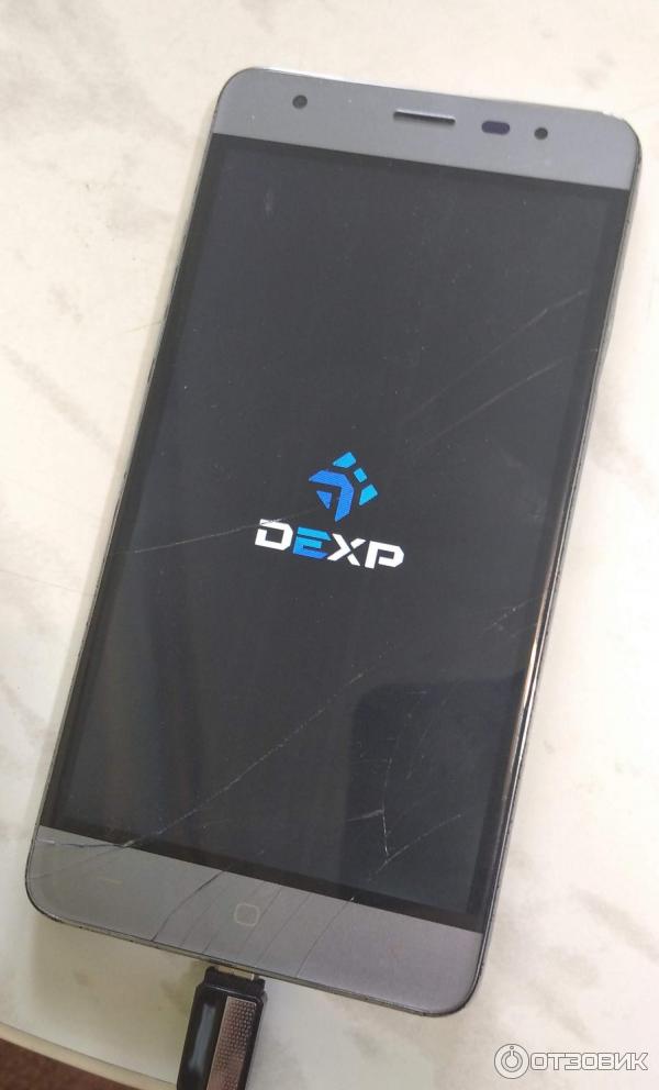 Смартфон DEXP Ixion X255 16 Гб черный