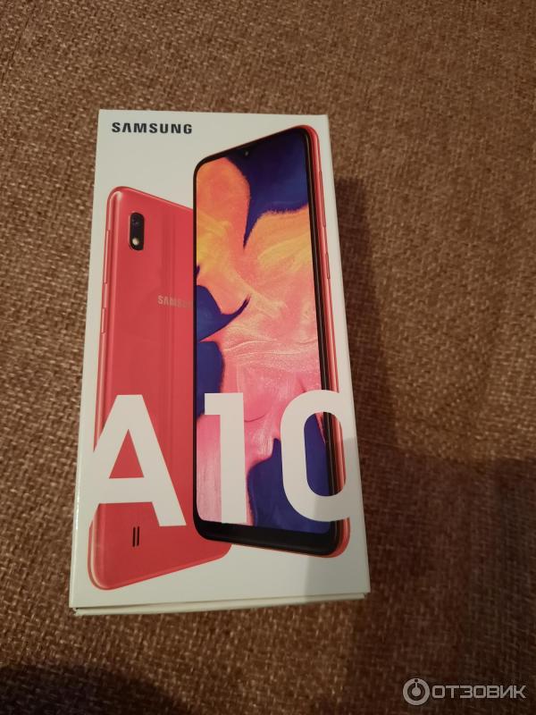 Смартфон Samsung Galaxy A10 фото